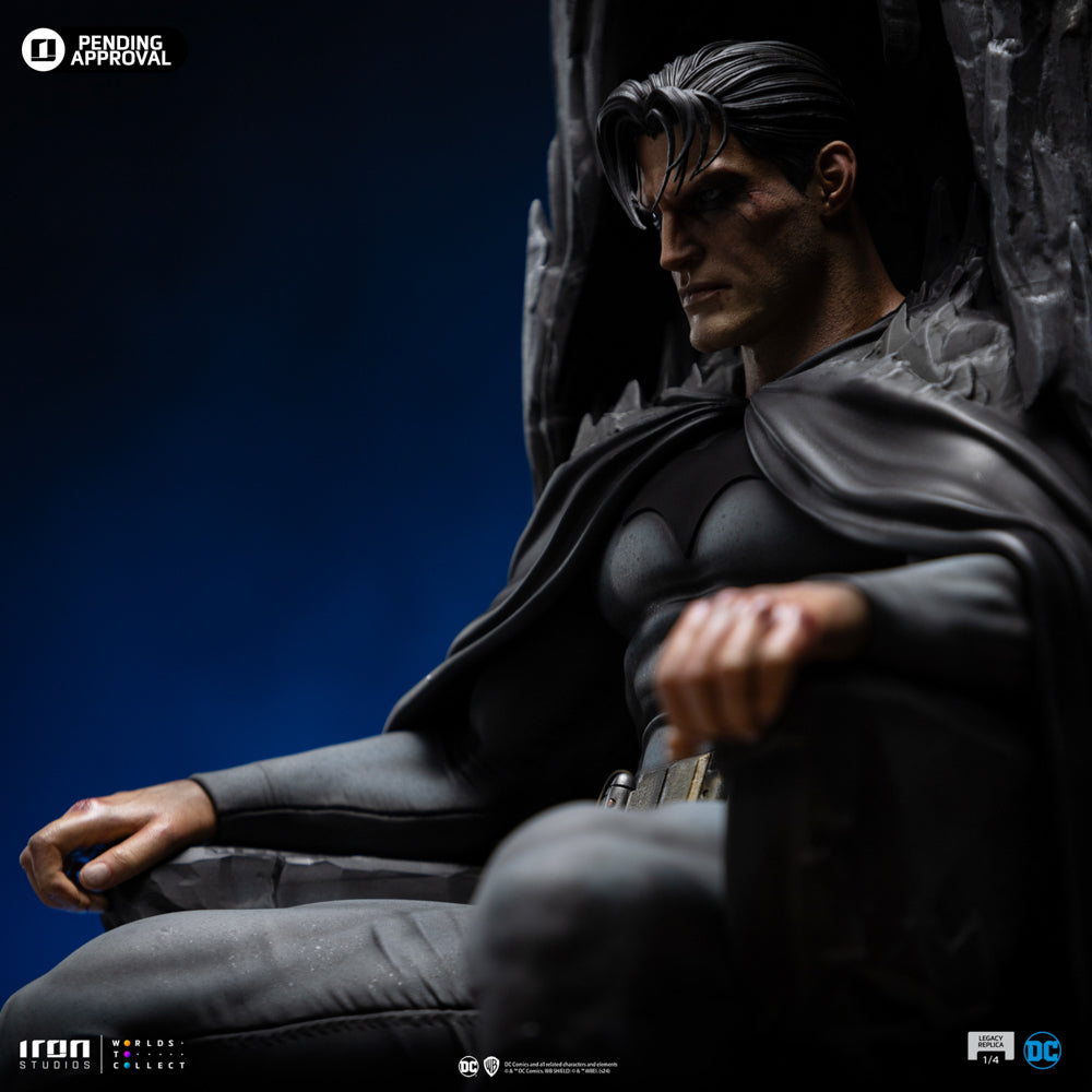 Digital Pre-Order - Statue Batman Identity - DC Comics - Legacy Replica 1/4 - Iron Studios