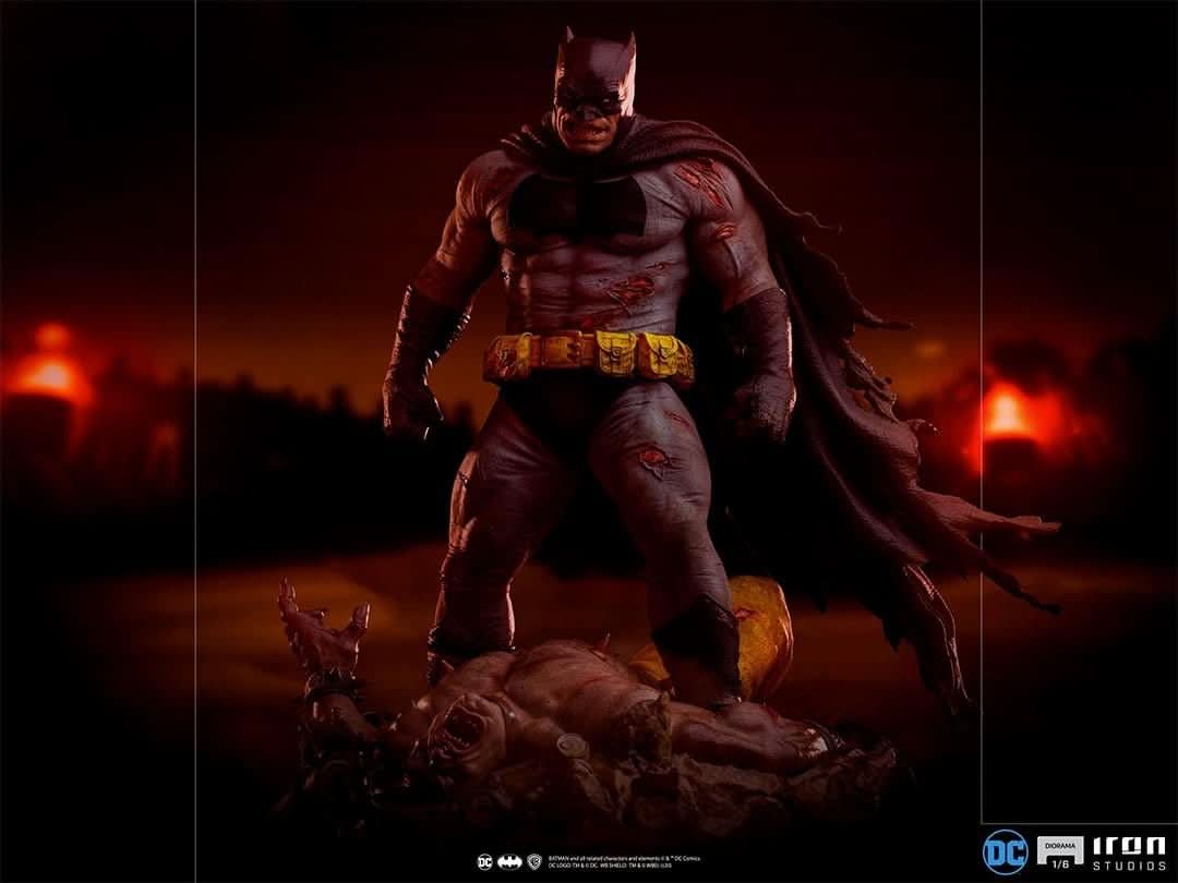 Statue Batman The Dark Knight Returns - DC Comics - 1/6 Diorama - Iron Studios