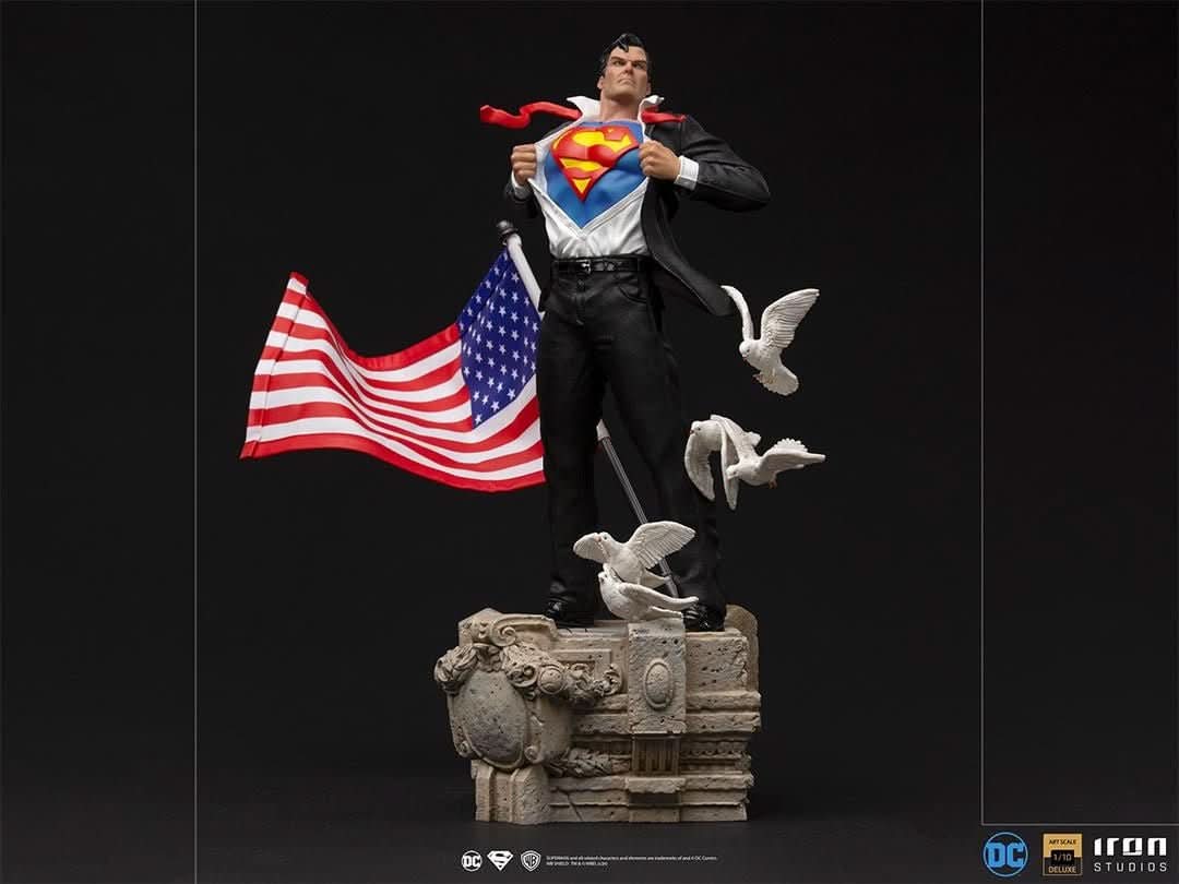 Statue Clark Kent Deluxe - DC Comics - Art Scale 1/10 - Iron Studios