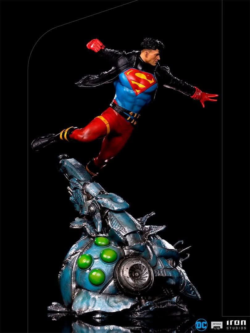 Statue Superboy - DC Comics - Art Scale 1/10 - Iron Studios