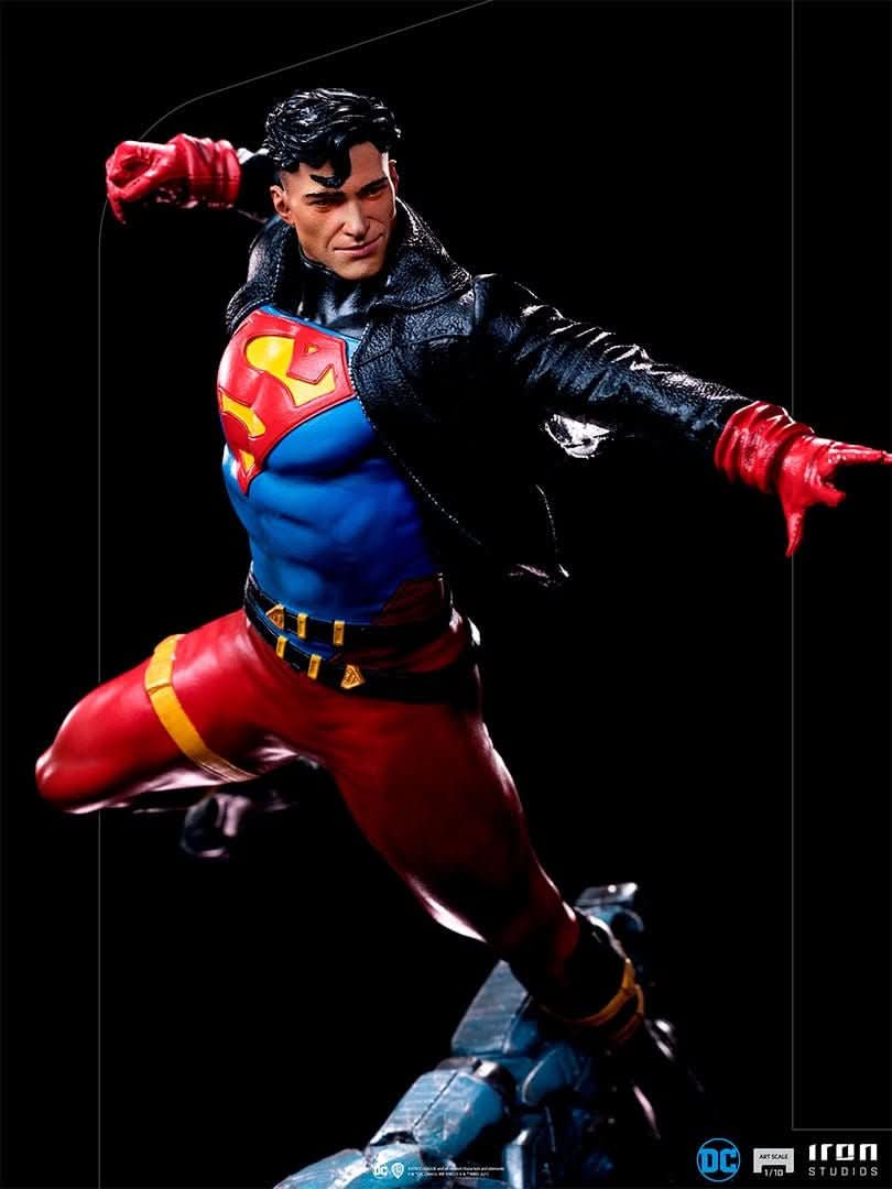 Statue Superboy - DC Comics - Art Scale 1/10 - Iron Studios