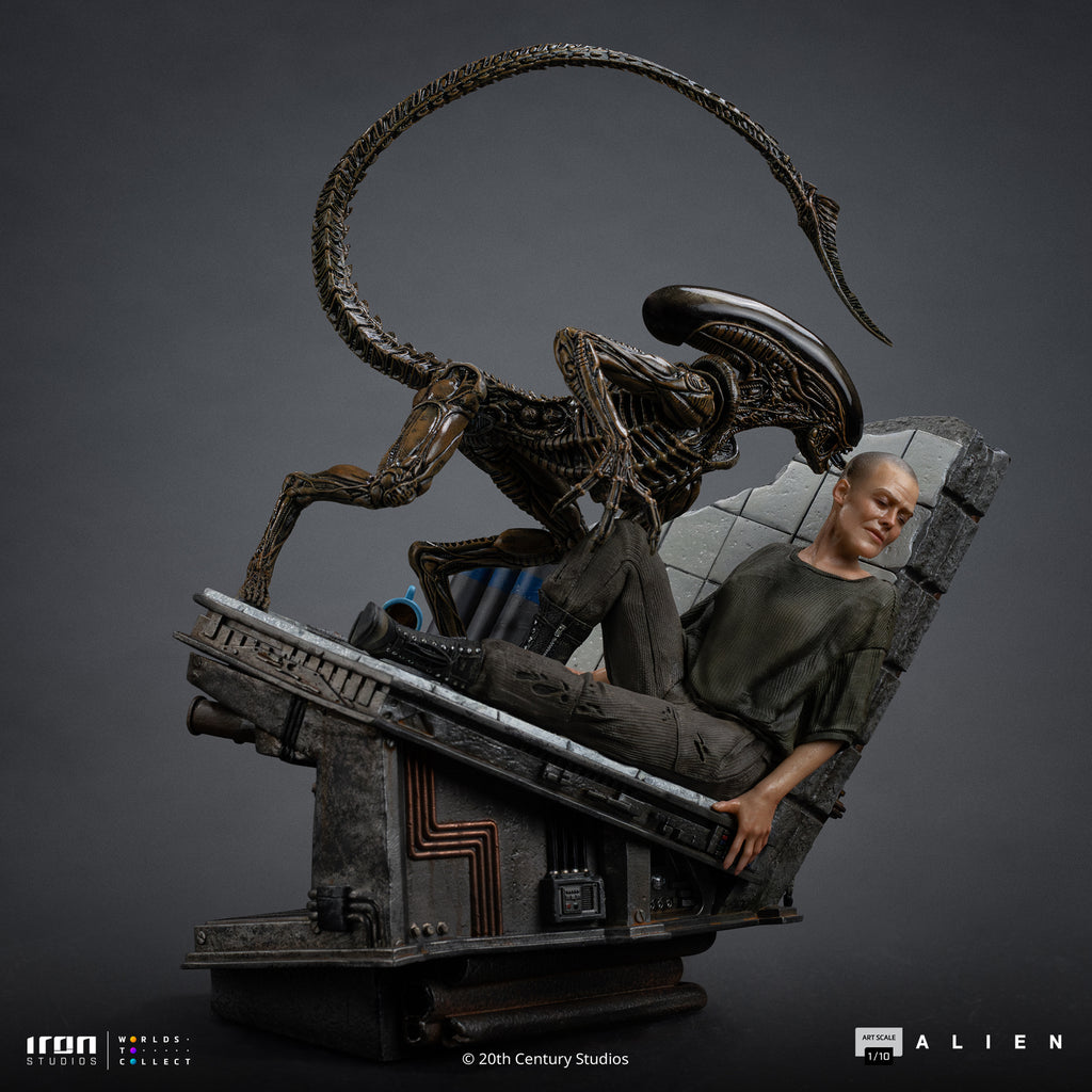 Statue Ellen Ripley and Dog Alien - Alien 3 - Art Scale 1/10 - Iron Studios