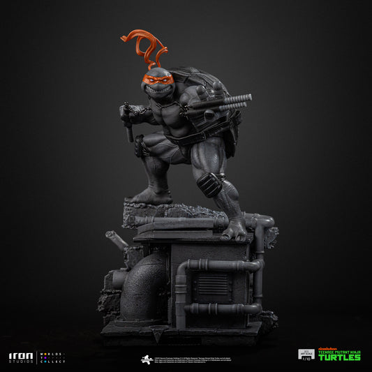 Pre-Order - Michelangelo (Black and White Variant) - Teenage Mutant Ninja Turtles - BDS Art Scale 1/10 - Iron Studios