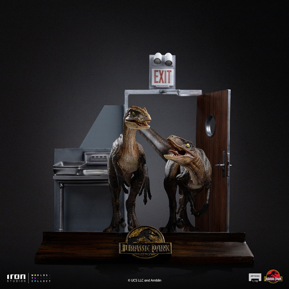 Pre-Order - Statue Raptors at the Kitchen's Door - Jurassic Park - Art Scale 1/10 - Iron Studios