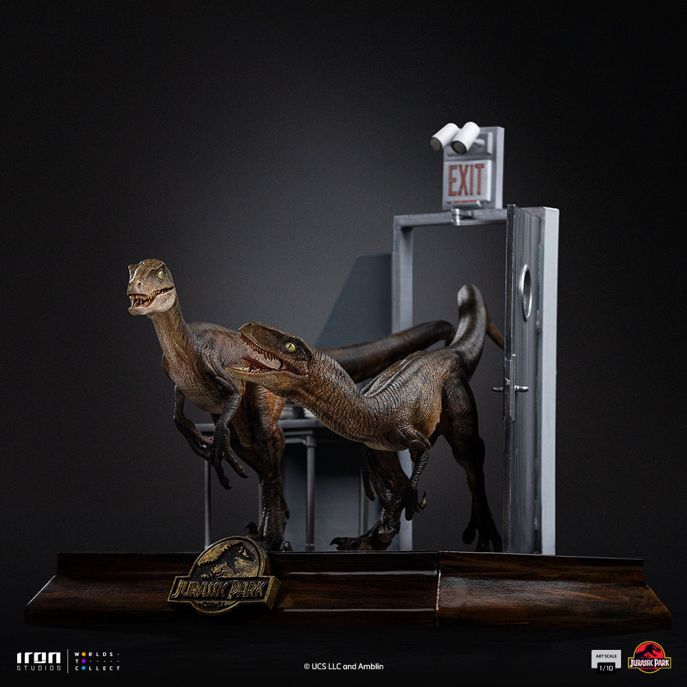 Pre-Order - Statue Raptors at the Kitchen's Door - Jurassic Park - Art Scale 1/10 - Iron Studios