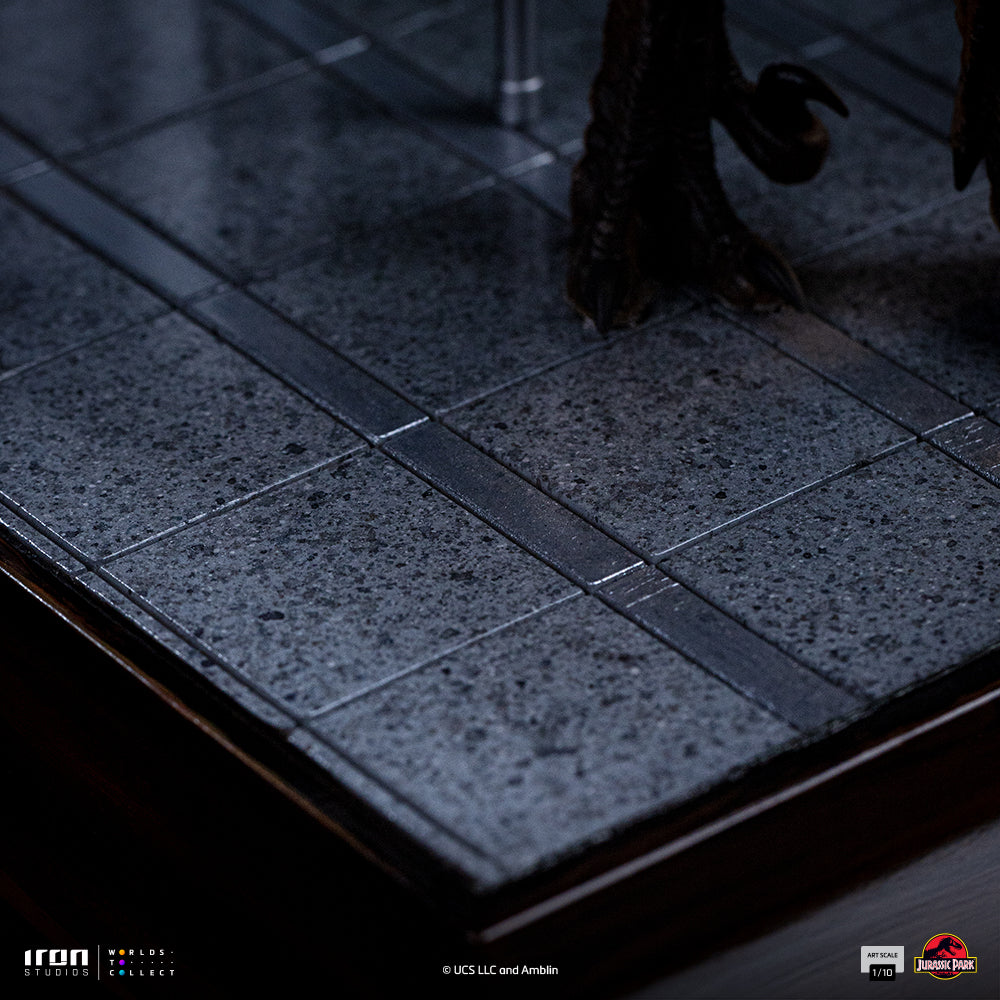 Pre-Order - Statue Raptors at the Kitchen's Door - Jurassic Park - Art Scale 1/10 - Iron Studios