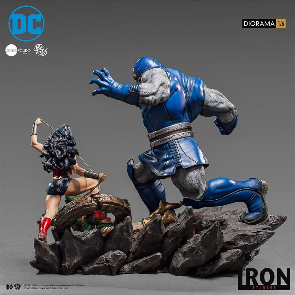 Wonder Woman vs Darkseid by Ivan Reis - DC Comics - Diorama 1/6 - Iron Studios