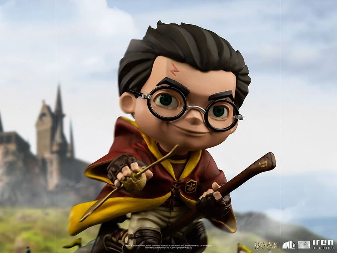 Statue Harry Potter at the Quiddich Match - Harry Potter - MiniCo Illusion - Iron Studios