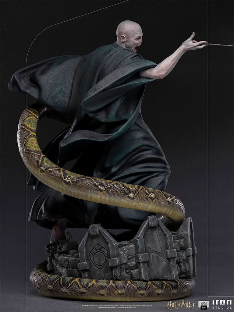 Voldemort and Nagini - Harry Potter - Legacy Replica 1/4 - Iron Studios