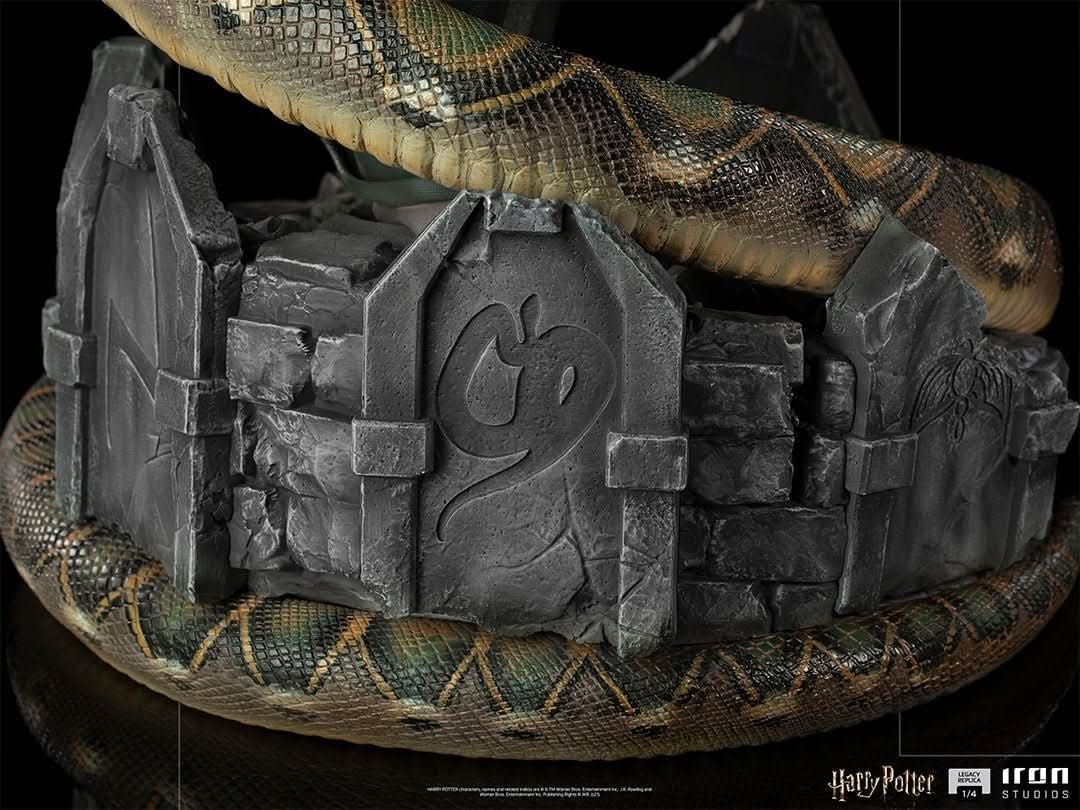 Statue Voldemort and Nagini - Harry Potter - Legacy Replica 1/4 - Iron Studios