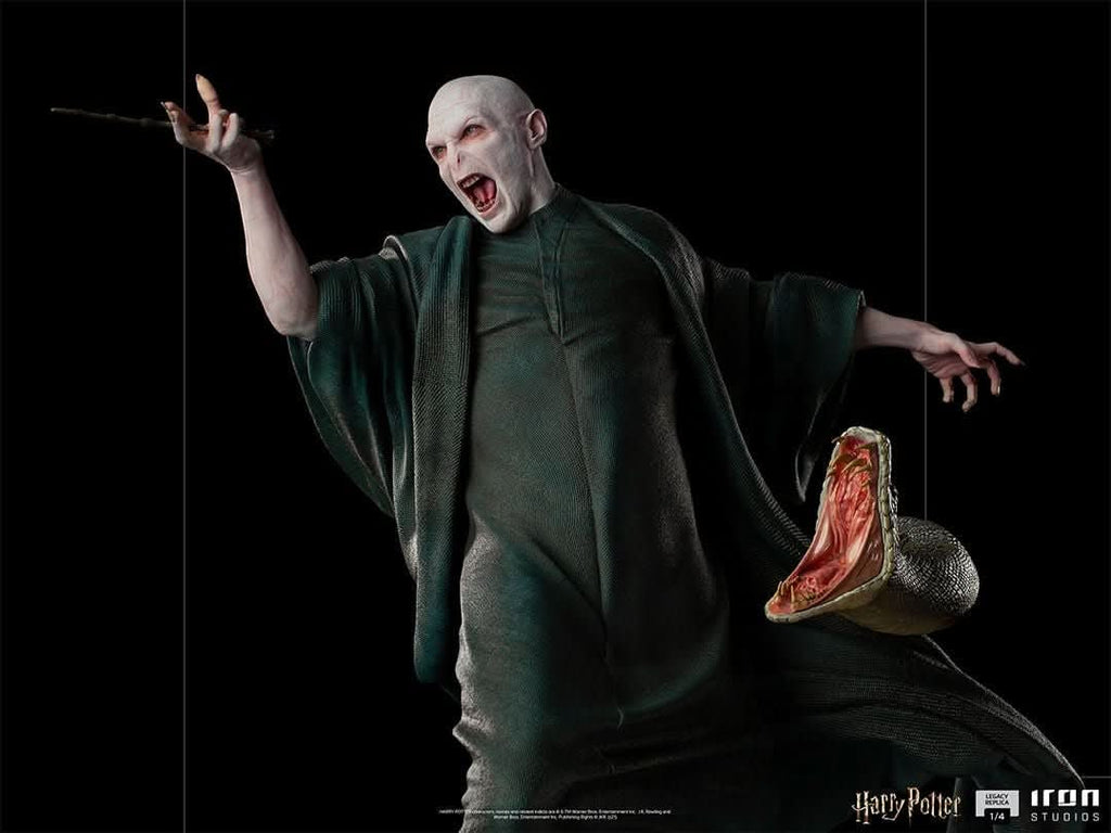 Voldemort and Nagini - Harry Potter - Legacy Replica 1/4 - Iron Studios