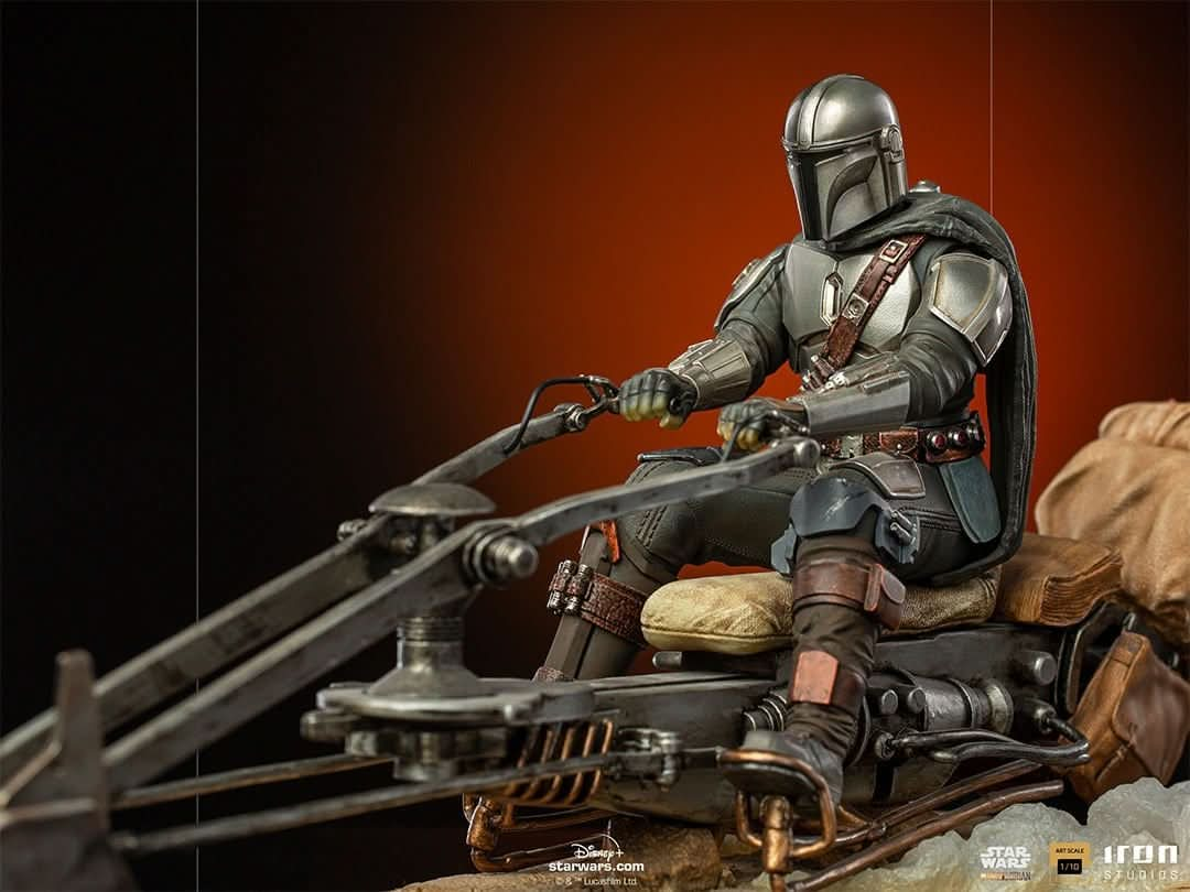 Statue The Mandalorian on Speederbike Deluxe - The Mandalorian - Art Scale 1/10 - Iron Studios