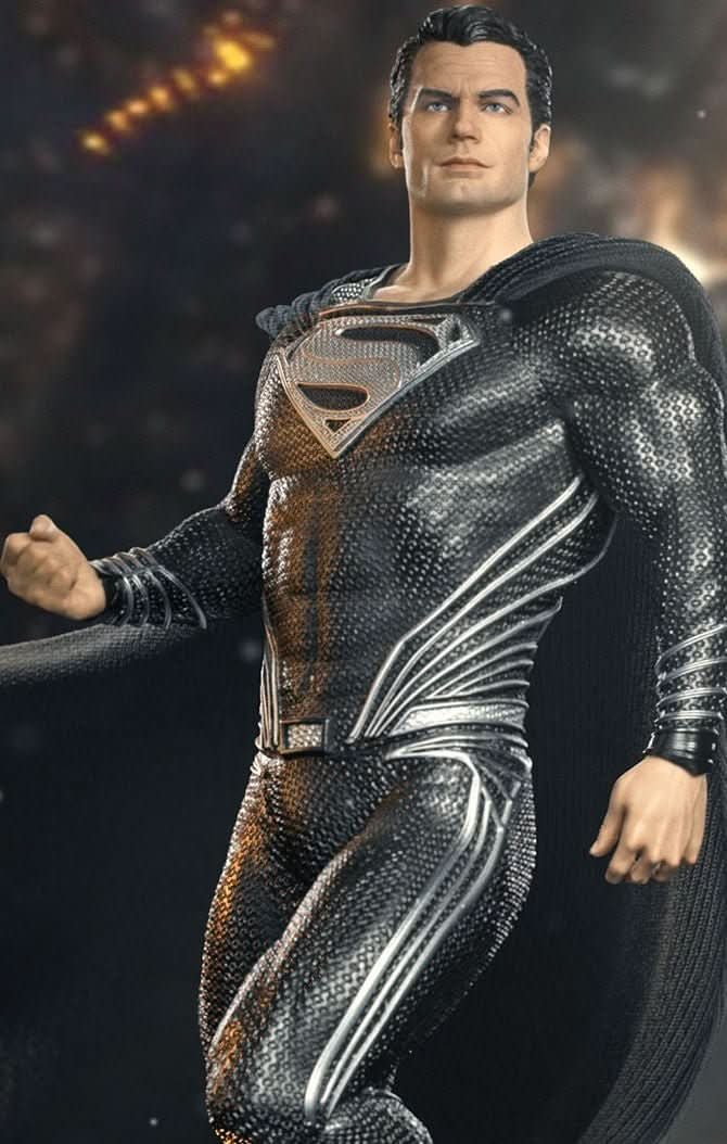 Statue Superman Black Suit - Zack Snyder`s Justice League - Legacy Replica 1/4 - Iron Studios