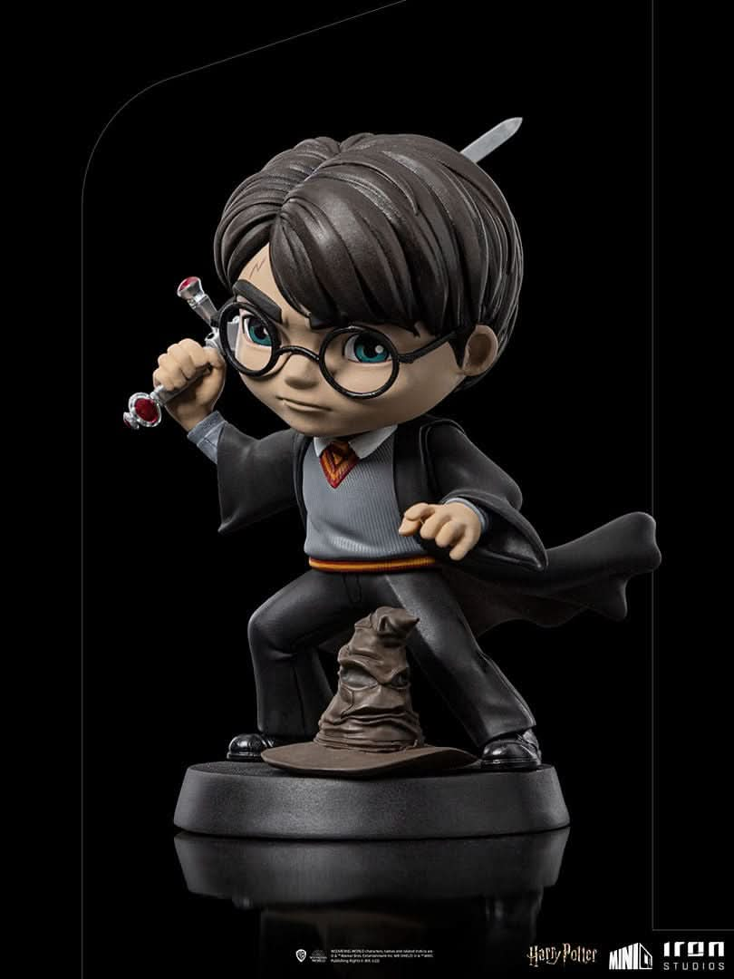 Statue Harry Potter With Sword of Gryffindor - Harry Potter - MiniCo - Iron Studios