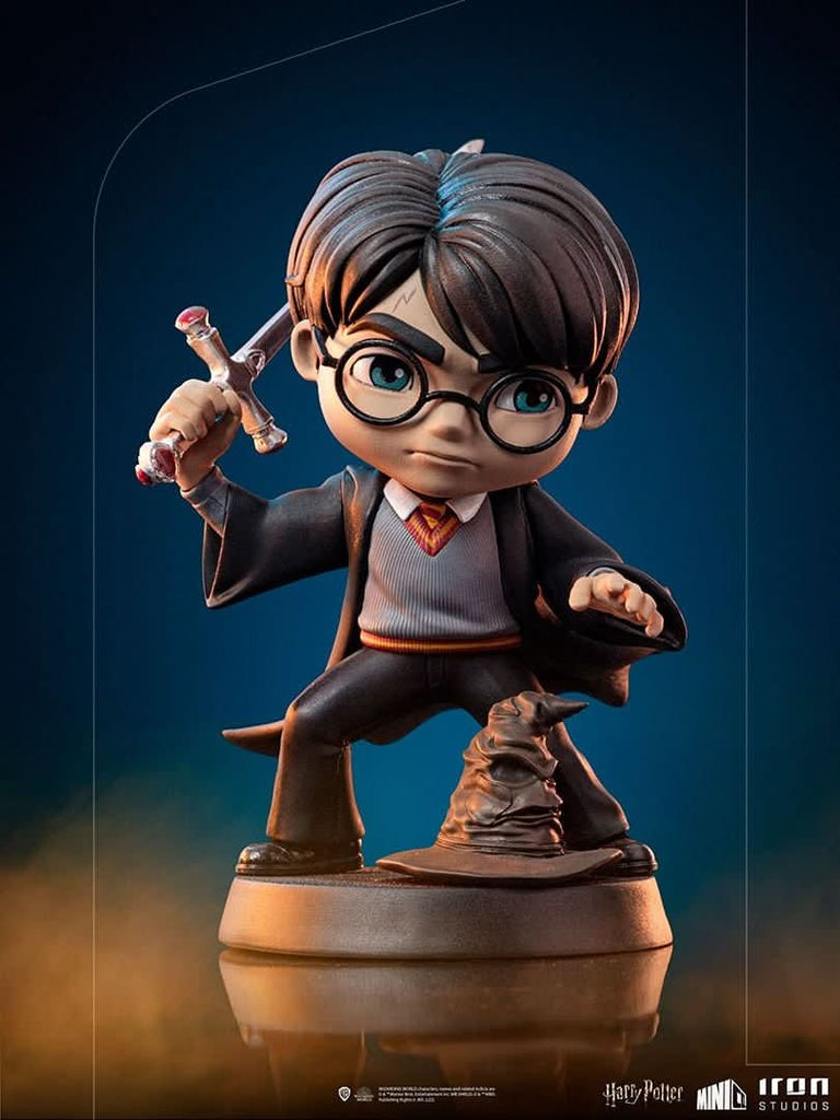 Harry Potter with Sword of Gryffindor - Harry Potter - Minico - Iron Studios