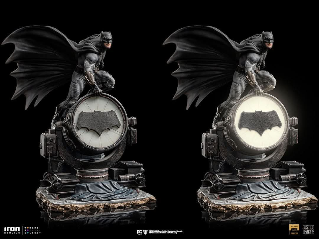 Statue Batman on Batsignal Deluxe - Zack Snyder`s Juistice League - DC Comics - Art Scale 1/10 - Iron Studios