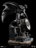 Statue Batman on Batsignal Deluxe - Zack Snyder`s Juistice League - DC Comics - Art Scale 1/10 - Iron Studios