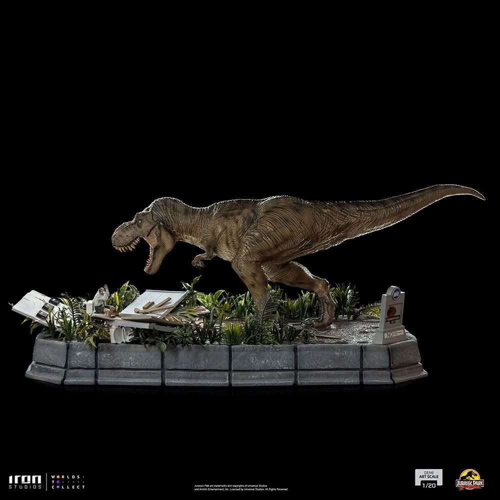Statue T-Rex Attack Donald Gennaro - Jurassic Park - Demi Scale 1/20 - Iron Studios