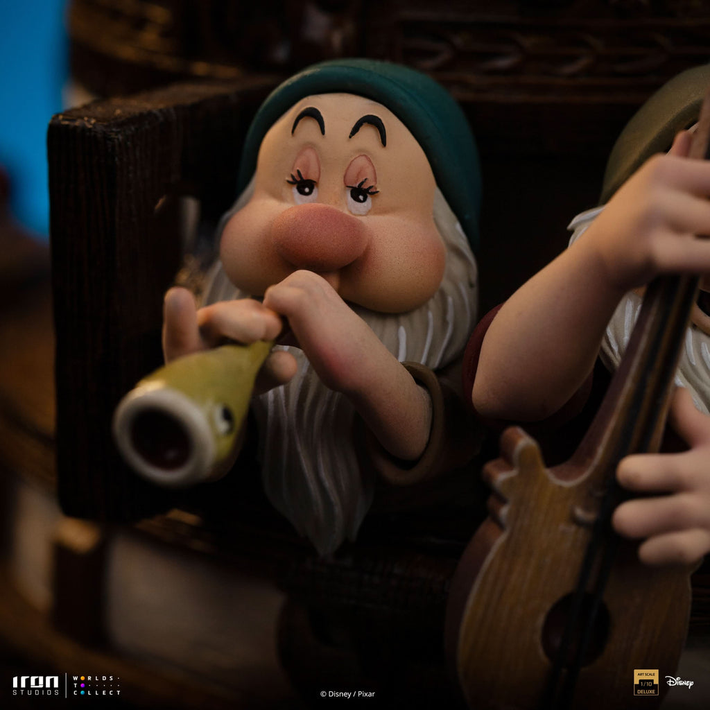 Pre-Order - Statue Snow White Deluxe - Snow White and the Seven Dwarves - Art Scale 1/10 - Iron Studios