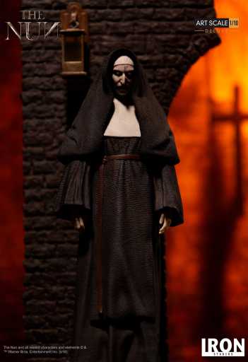 Statue The Nun Deluxe - The Nun - Art Scale 1/10 - Iron Studios