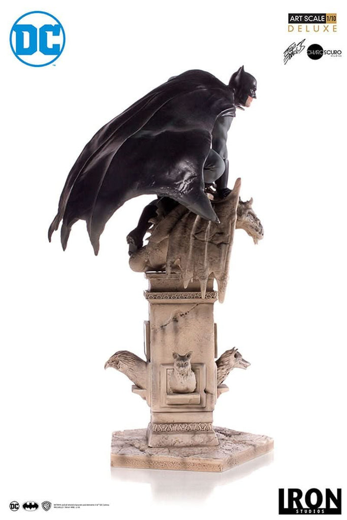 Batman by Eddy Barrows - DC Comics - Art Scale 1/10 - Iron Studios