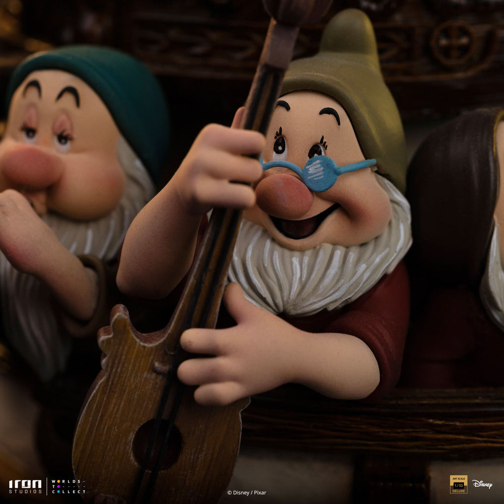 Pre-Order - Statue Snow White Deluxe - Snow White and the Seven Dwarves - Art Scale 1/10 - Iron Studios