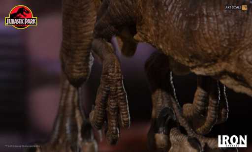 Statue Crouching Velociraptor - Jurassic Park - Art Scale 1/10 - Iron Studios