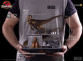 Statue Velociraptors in the Kitchen Diorama - Jurassic Park - Art Scale 1/10 - Iron Studios