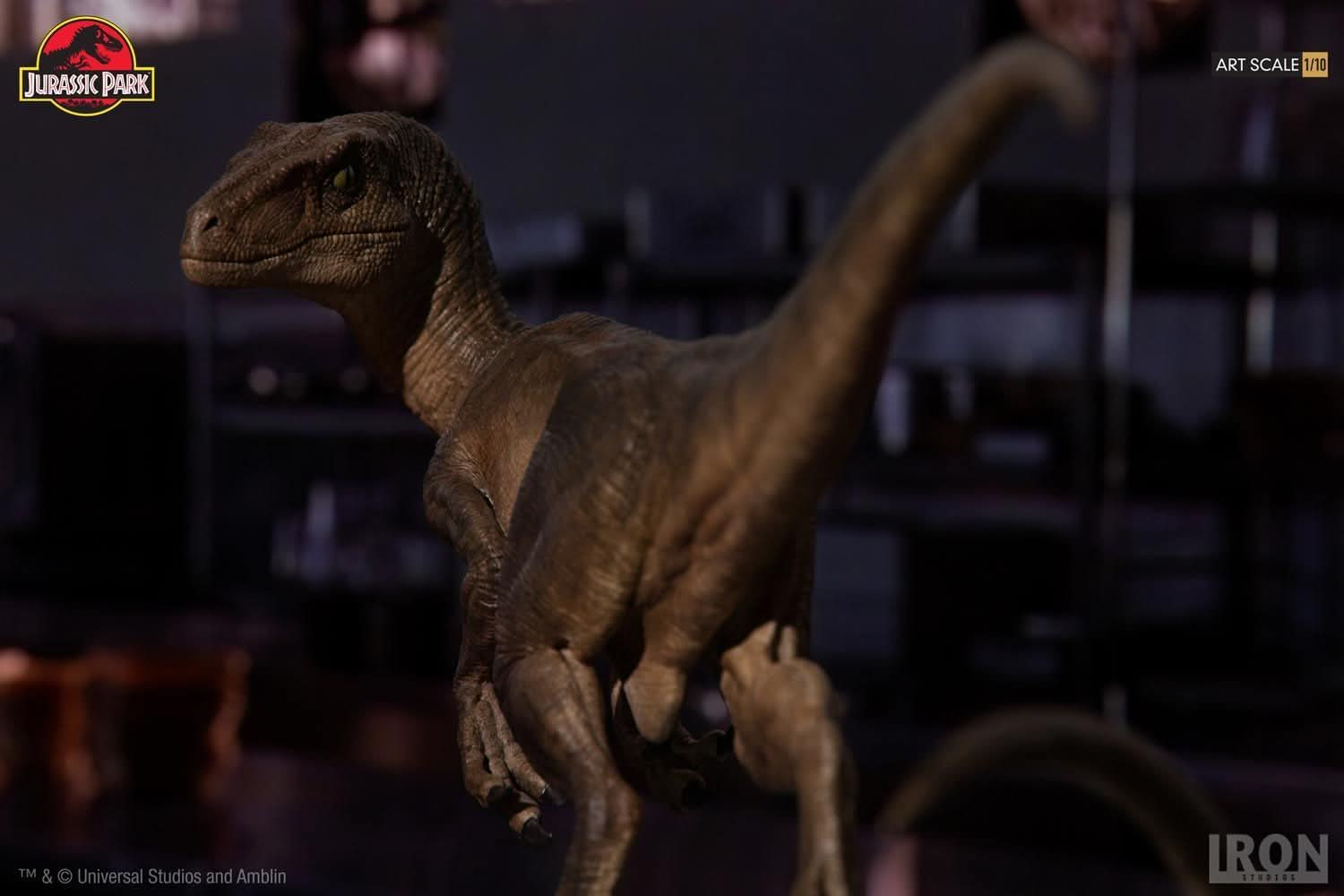 Statue Velociraptors in the Kitchen Diorama - Jurassic Park - Art Scale 1/10 - Iron Studios