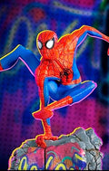 Statue Peter B. Parker - Spider - Man: Into the Spider - Verse - Art Scale 1/10 - Iron Studios