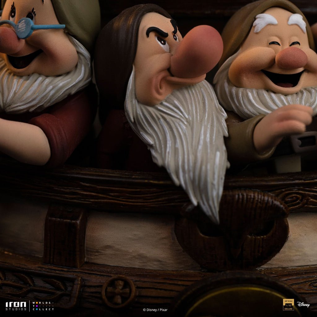 Pre-Order - Statue Snow White Deluxe - Snow White and the Seven Dwarves - Art Scale 1/10 - Iron Studios