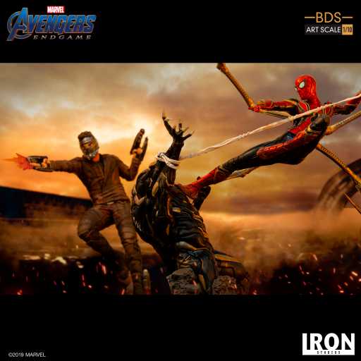 Statue Iron Spider Vs Outrider - Avengers: Endgame - Art Scale - Iron Studios