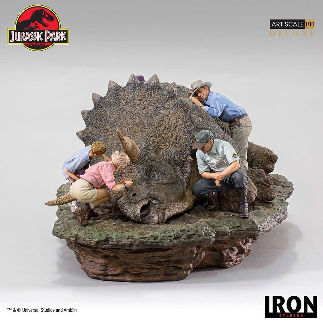 Statue Triceratops Diorama - Jurassic Park - Art Scale 1/10 - Iron Studios