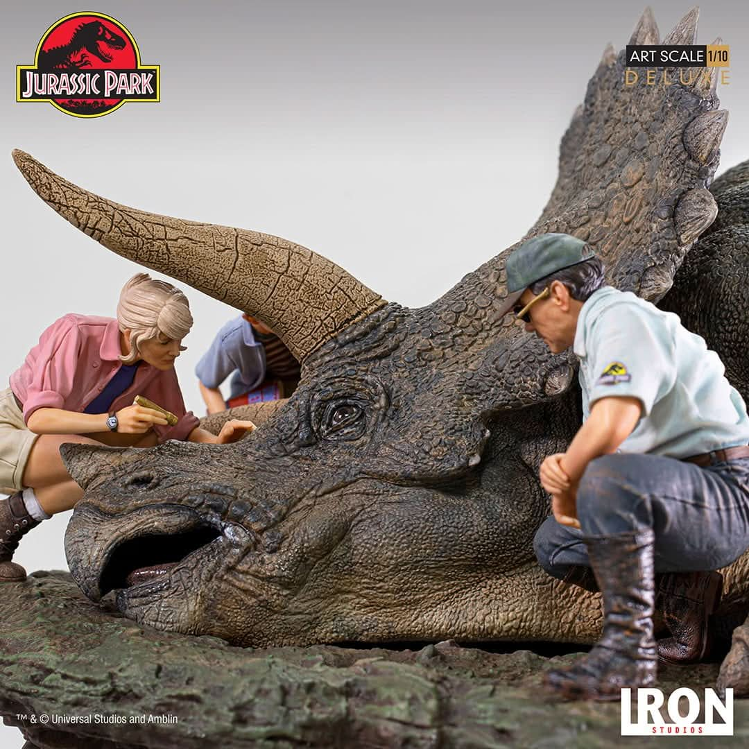 Statue Triceratops Diorama - Jurassic Park - Art Scale 1/10 - Iron Studios