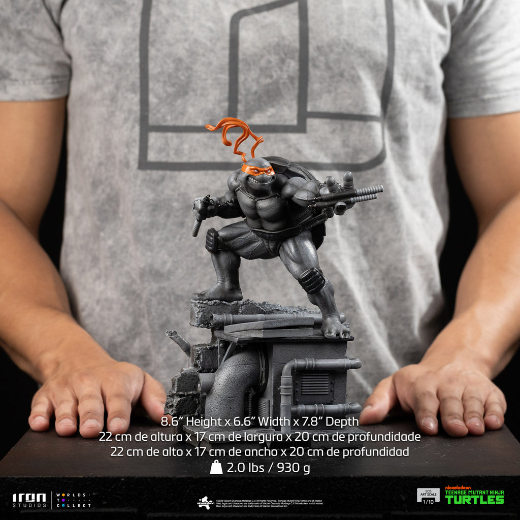 Pre-Order - Michelangelo (Black and White Variant) - Teenage Mutant Ninja Turtles - BDS Art Scale 1/10 - Iron Studios