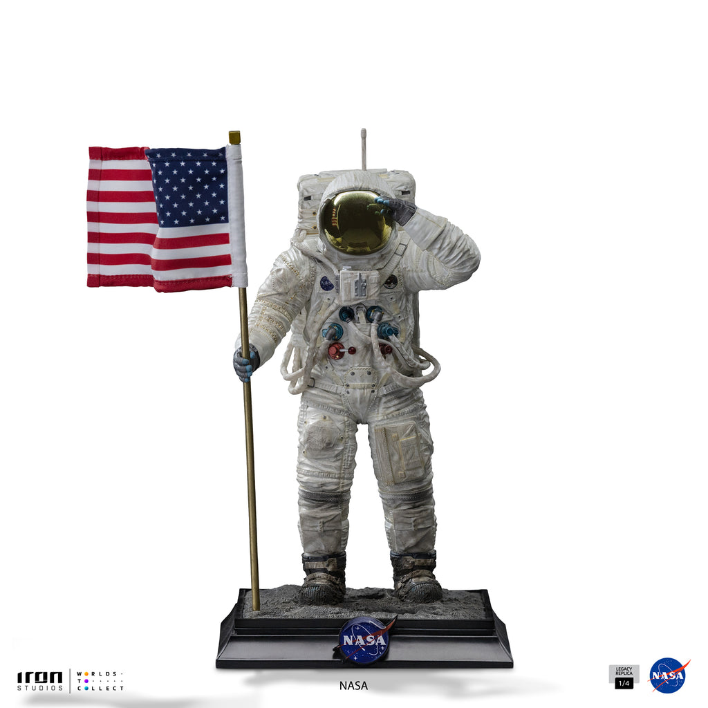 Pre-Order - Statue Apollo 11 Astronaut - Nasa - Legacy Replica 1/4 - Iron Studios