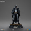 Digital Pre - Order - Statue Batman by Rafael Grampá Signed Version - DC Comics - Art Scale 1/10 - Iron Studios